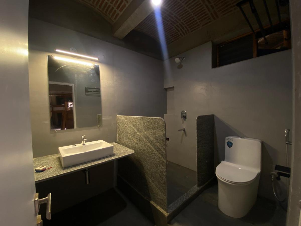 Ostel In Hostel ปอนดิเชอรี ภายนอก รูปภาพ