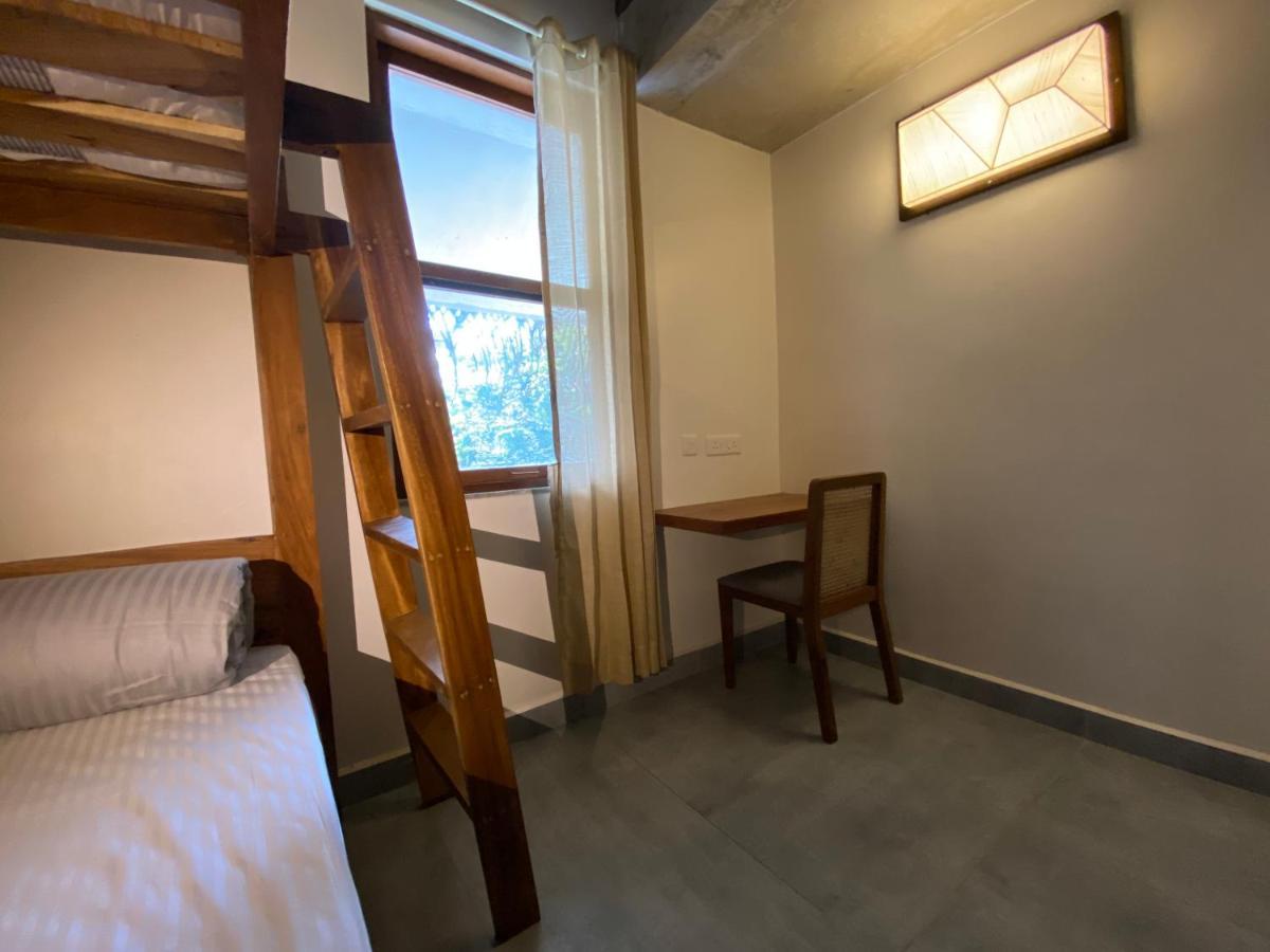Ostel In Hostel ปอนดิเชอรี ภายนอก รูปภาพ