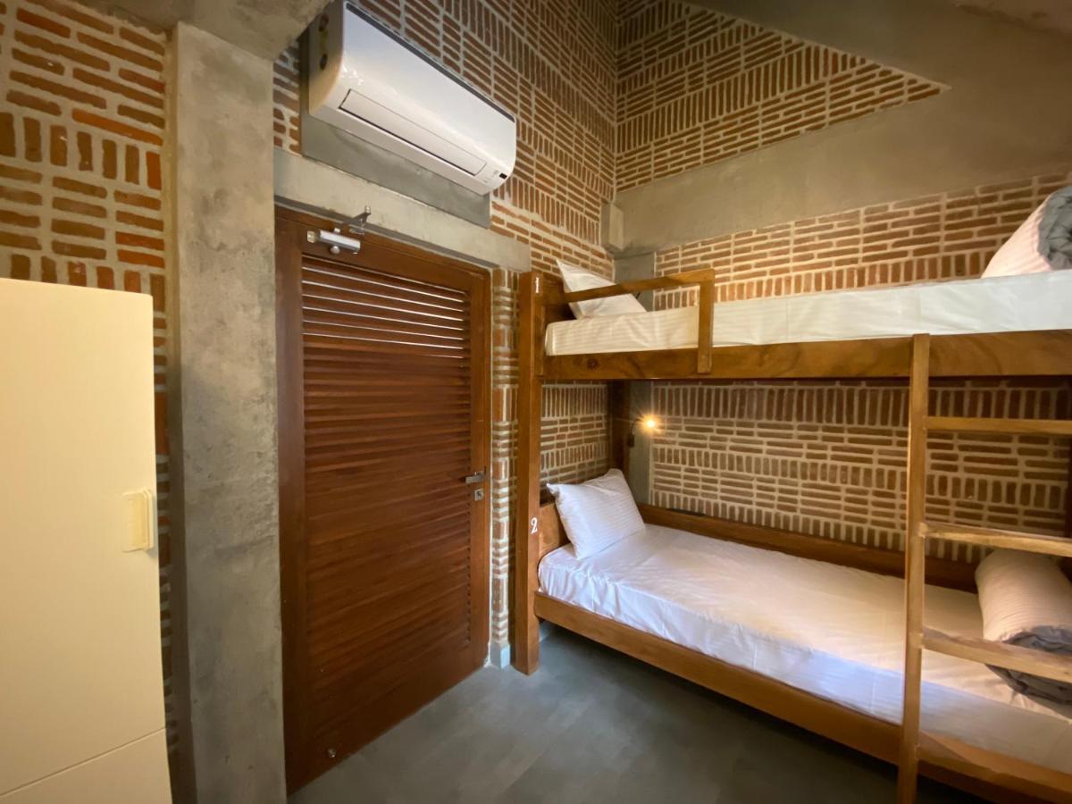 Ostel In Hostel ปอนดิเชอรี ภายนอก รูปภาพ