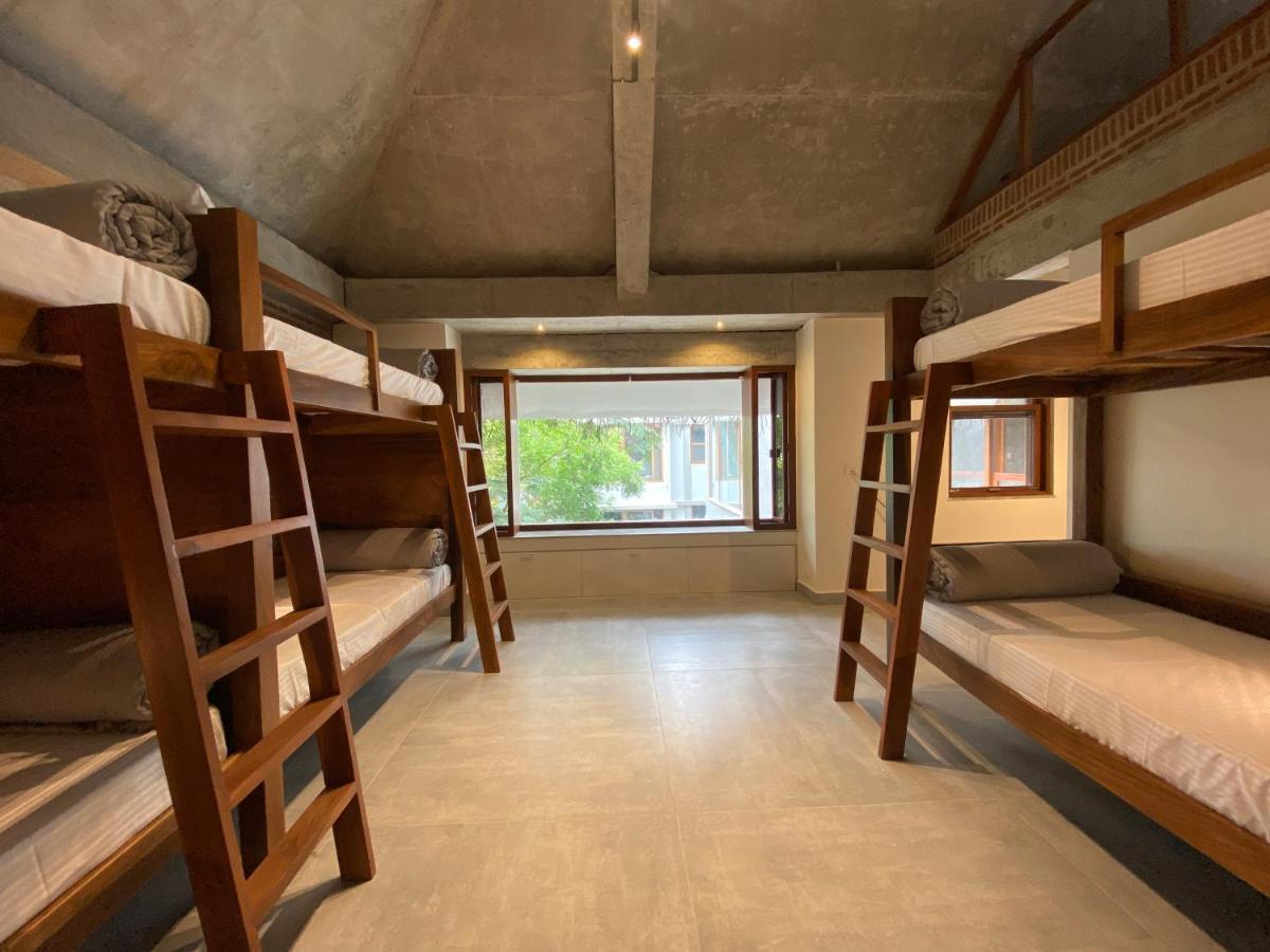 Ostel In Hostel ปอนดิเชอรี ภายนอก รูปภาพ